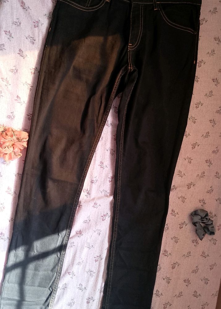 Timeless Black Jeans! 🖤