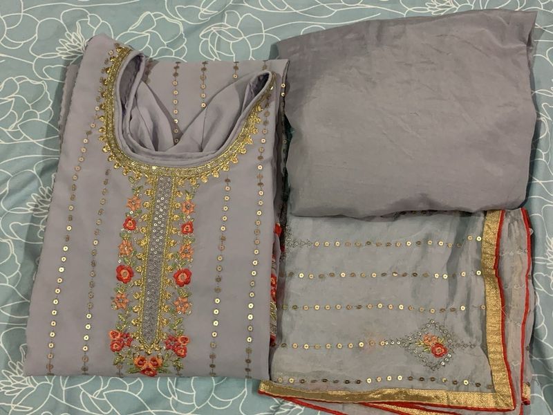 Heavy embroidery Dress