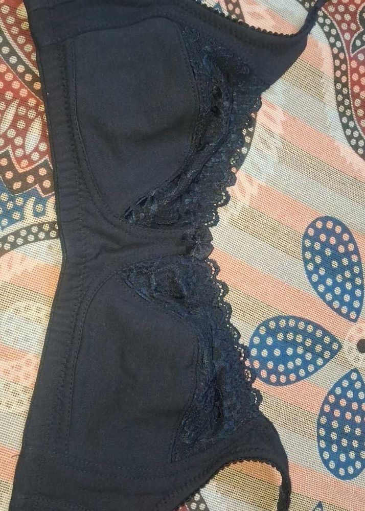 NON WIRED WITHOUT PADDING LACE BRA dressberry