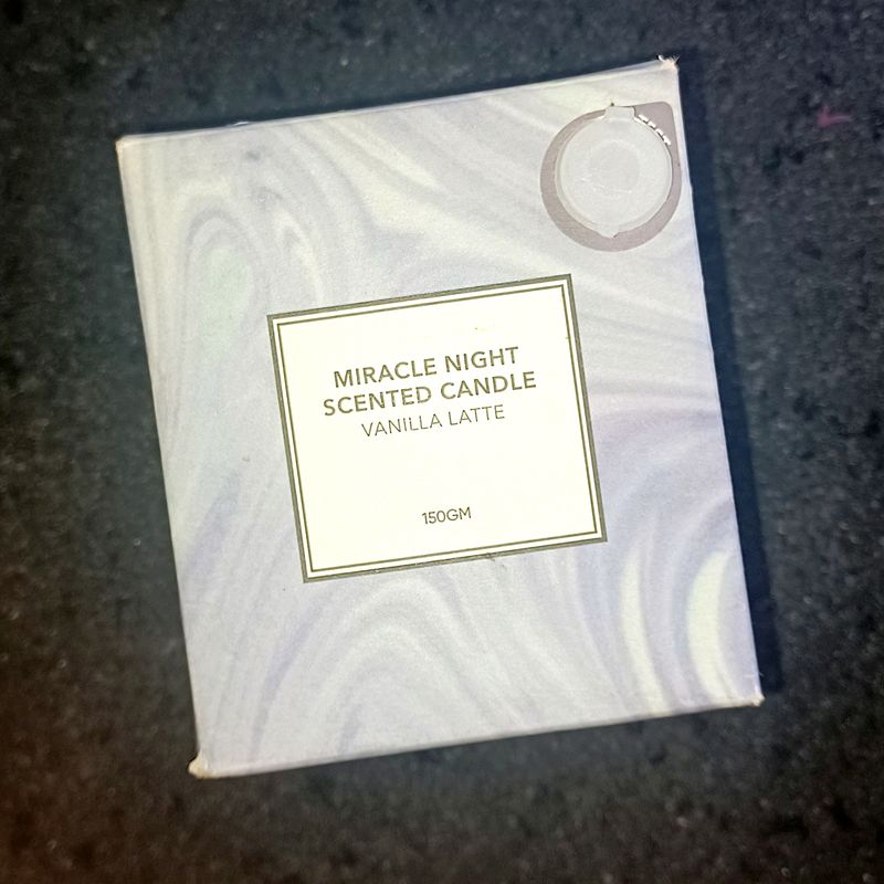 Miniso Scented Candle - Vanilla Latte 150 gm