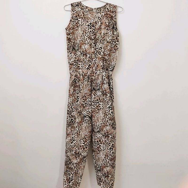 Leopard print sleevless jumpsuit
