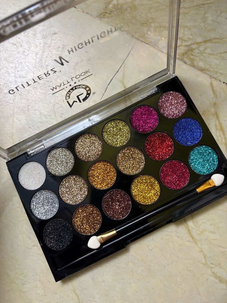 this glitter palatte is not even single used