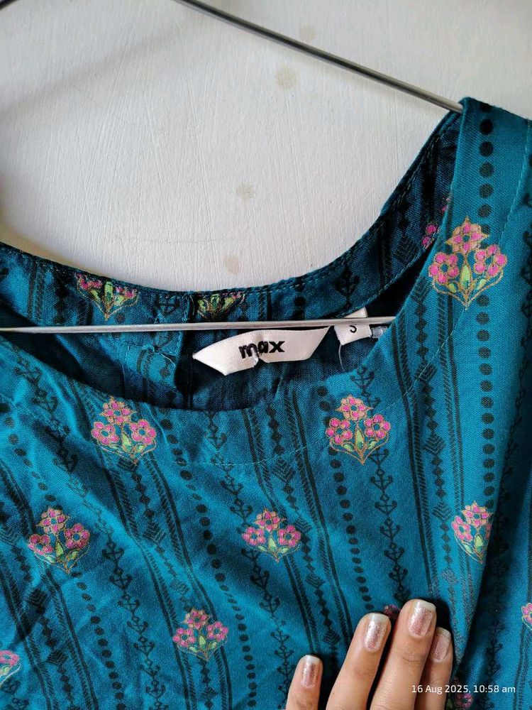 Elegant Teal Floral Kurta