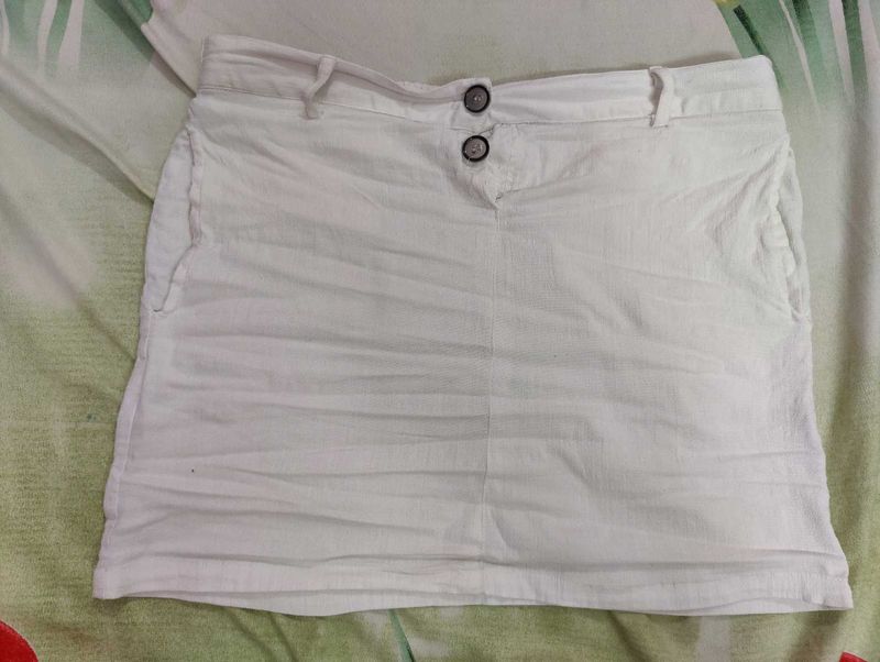 White Mini Skirt partywear brand new unused