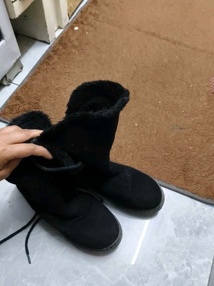 Black Winter Boots