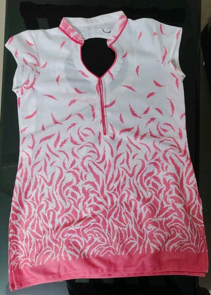Pink &amp; White Feather Print Top