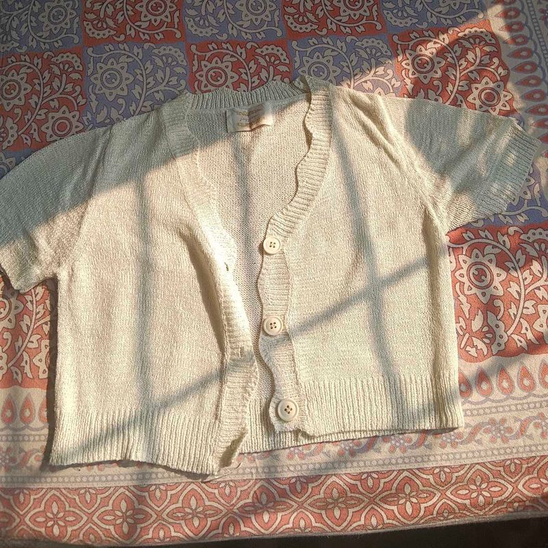 This is a white wool top that I haven't worn even