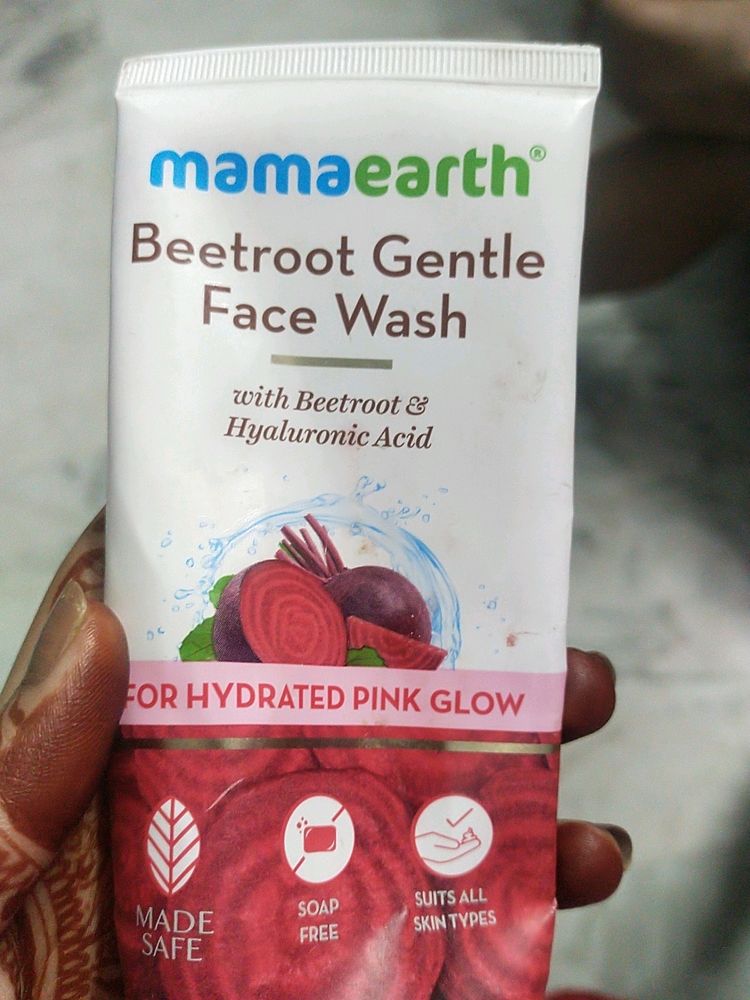 Mamaearth Beetroot Face Wash