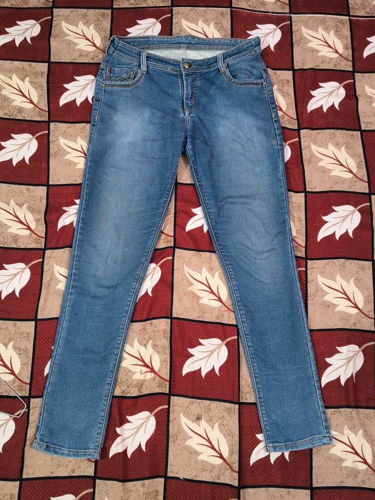 Classic Blue Denim Jeans (Slim Fit)
