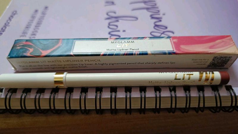 MyGlamm LIT Matte Lipliner Pencil