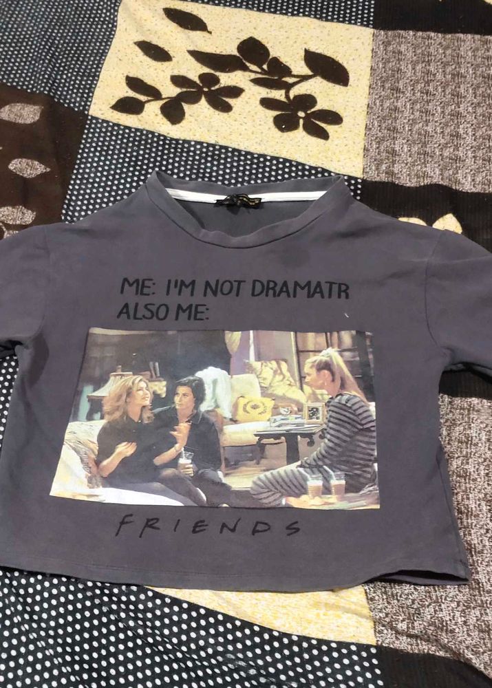 Friends Crop Tee