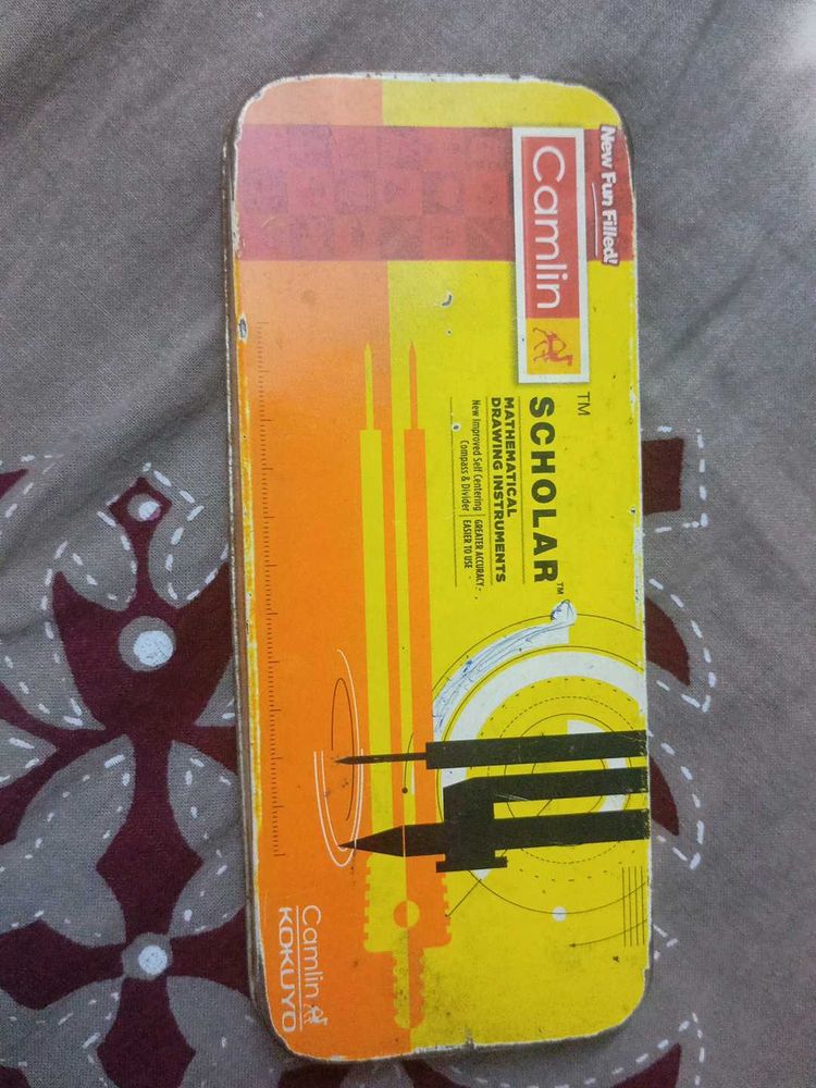 Camlin Geometry Box