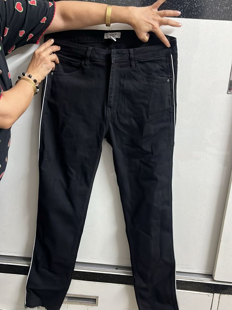 Forever 21 Brand New Jeans 34 Waist