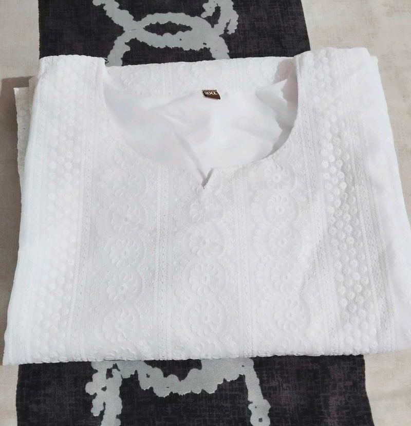 Beautiful White Colour Kurti....