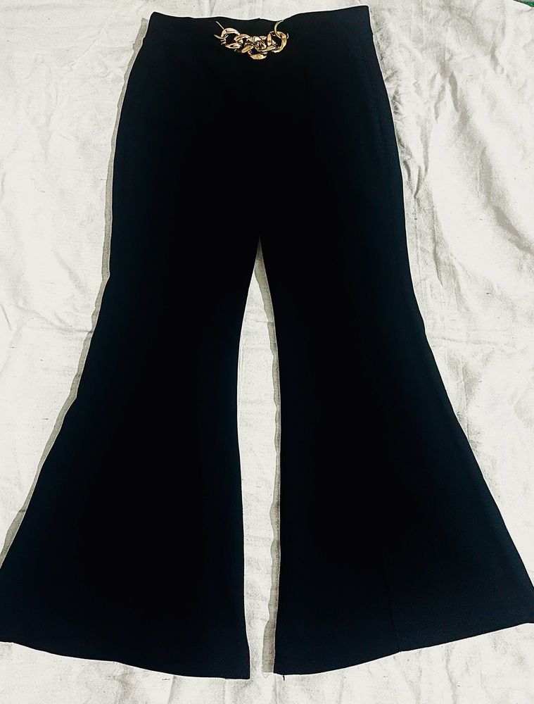 Black Trousers With Golden Chain