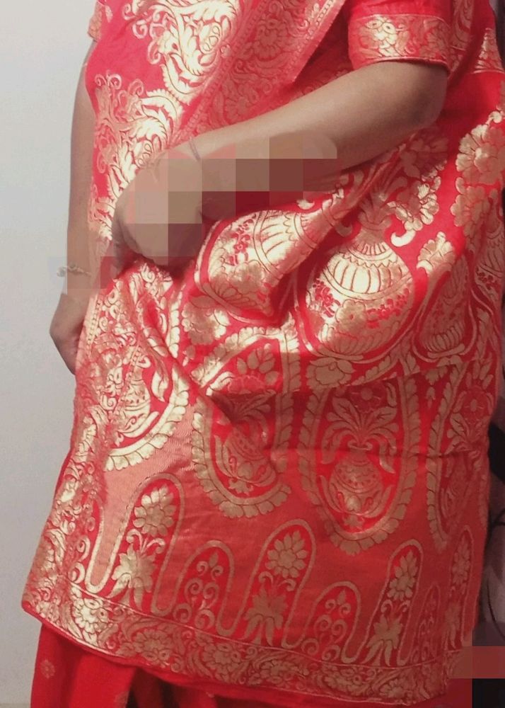 Red  Banarasi Shalu