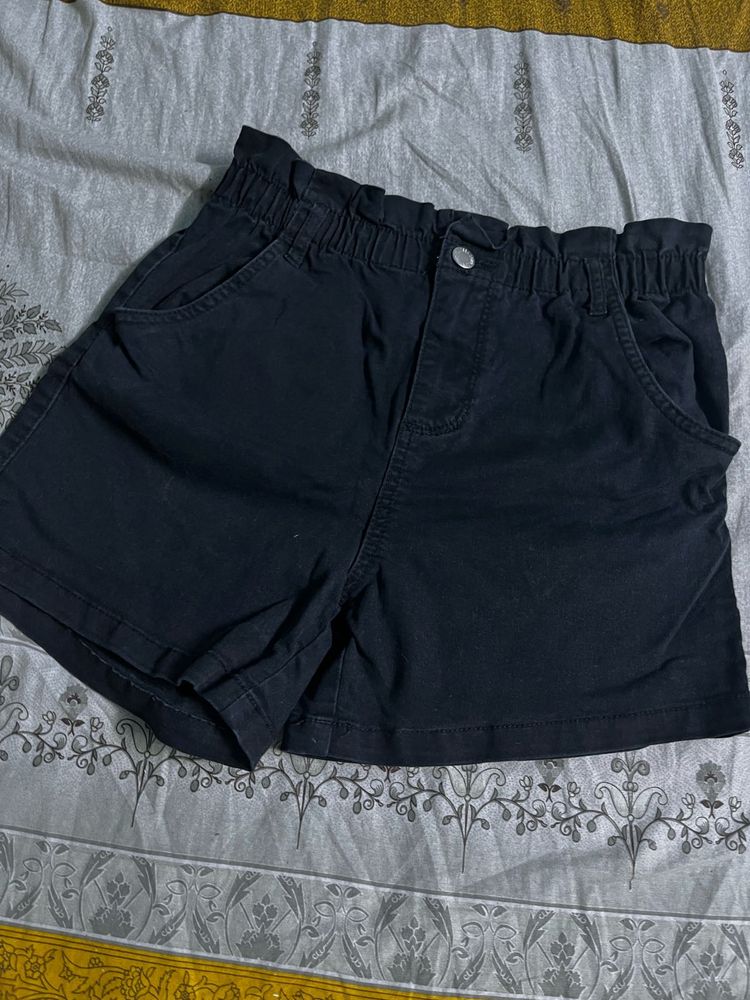 women black shorts