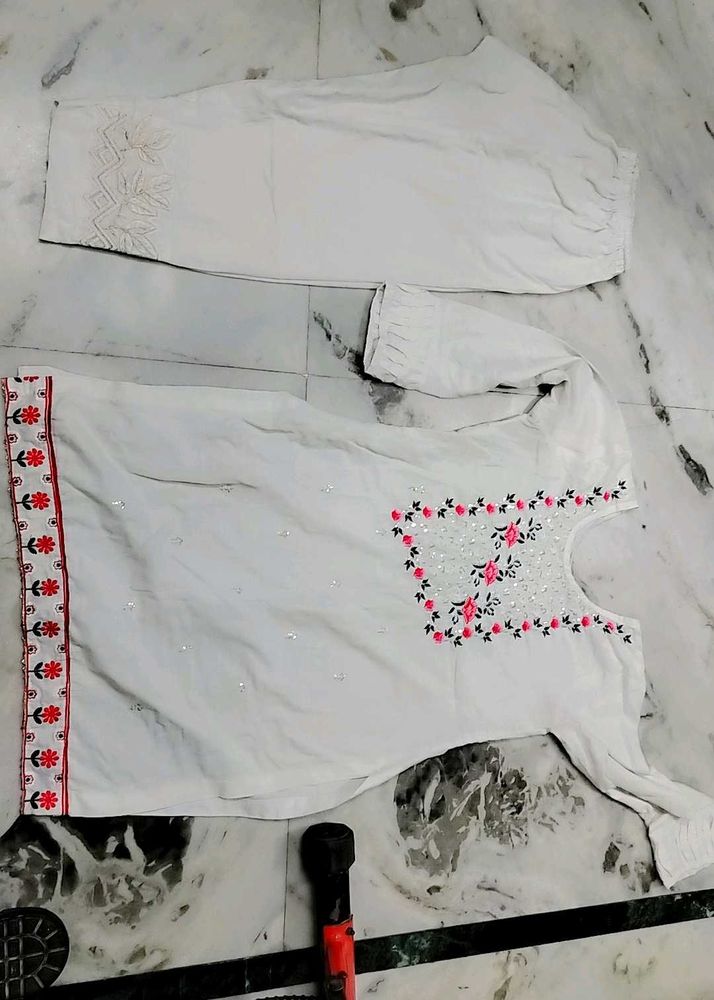 Elegant White Kurta Set