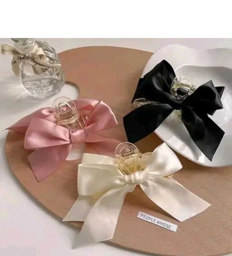 Elligant Hair Clip Bow🎀 For Girlies.