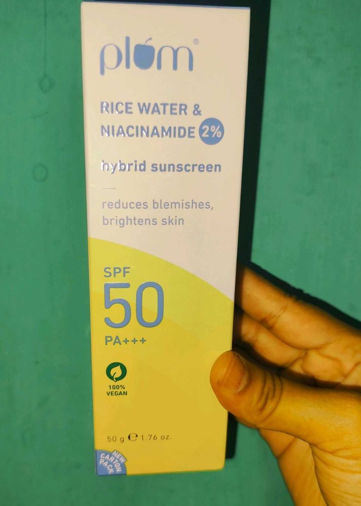 Plum Rice Water &amp; Niacinamide Sunscreen