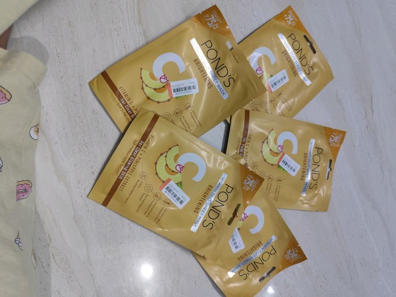 Ponds Vitamin C+Pineapple Brightening Sheetmask
