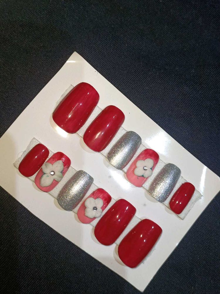 Red &amp; Silver Press-On Nails
