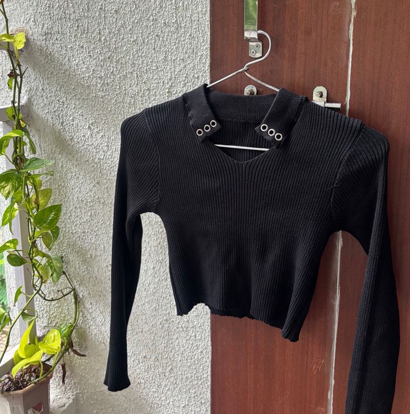 Black Long Sleeve Crop Top