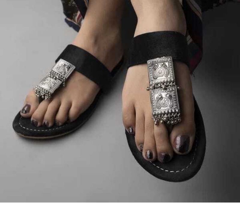 Ethnic Toe Ring Sandals