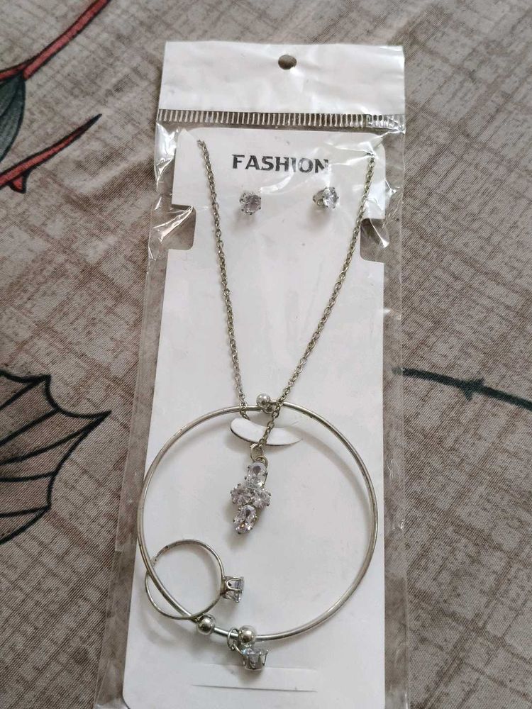 Sparkly Jewelry Set