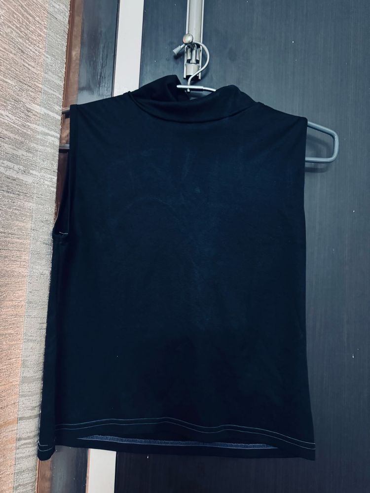 Black Cut sleeves