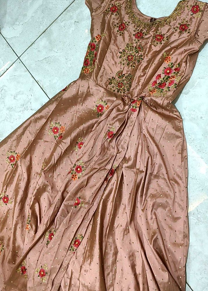 Beautiful Mauve Pink Gown 🌸🎀
