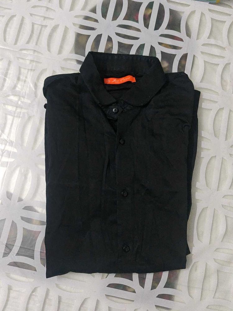 Price Drop Black Color Shirt For Men