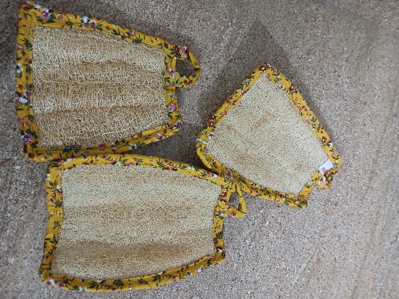 3 Organic Body Scruber