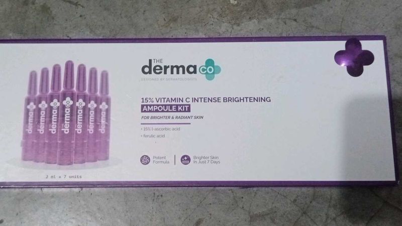 The Derma Co Vit C Intense Brightening Ampoule Kit
