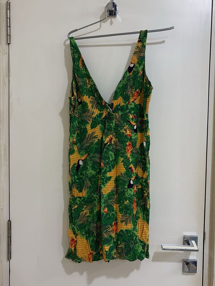 Perfect Tropical Dress For Vacation