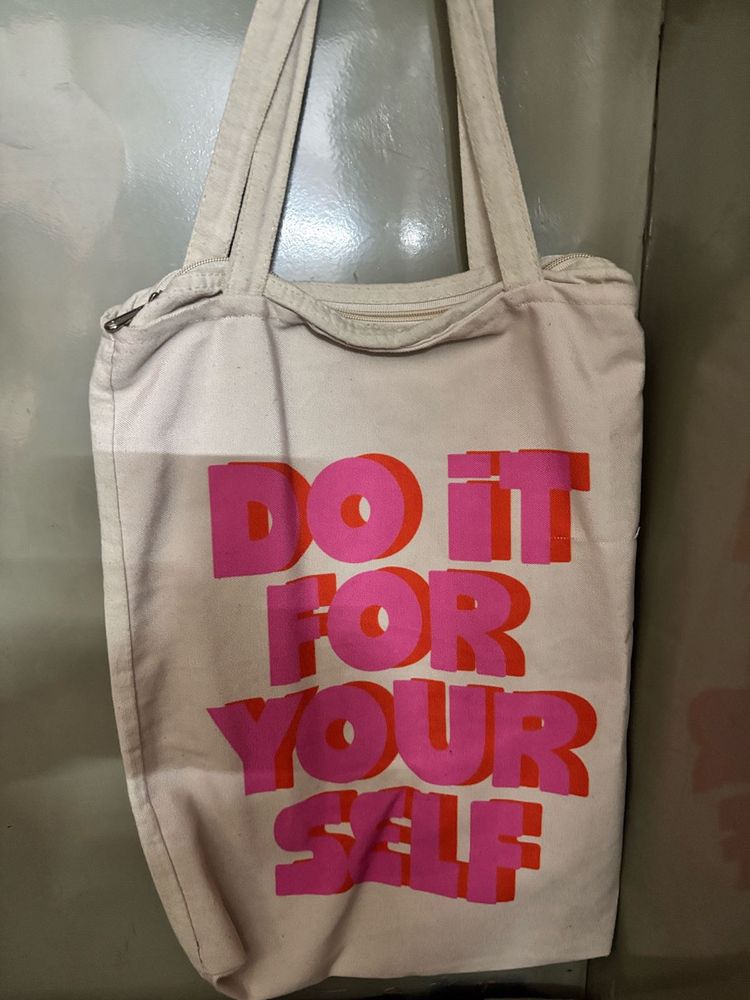 Trendy Graphic Tote Bag