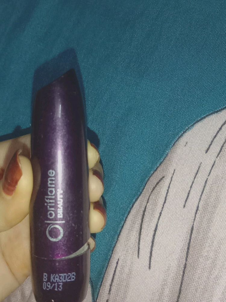 Oriflame Beauty Lipstick In The Shade Red Copper