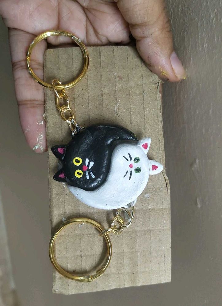 🖤Yin Yang Kittens🤍Keychain Set