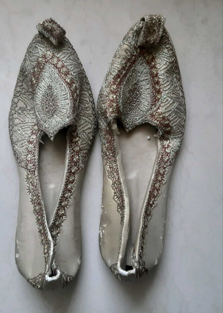Festive / Wedding mojri/jutti / men shoes