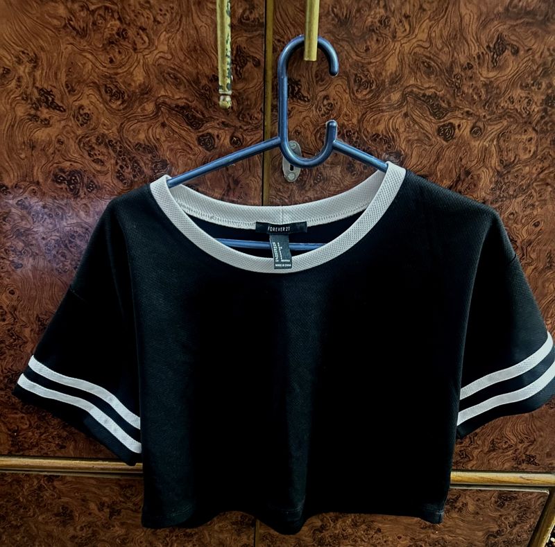 Forever, 21 crop top with white strips at the sleeves