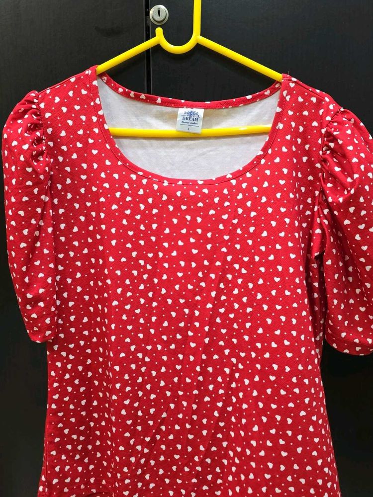 Red Heart Print Puff Sleeve Top