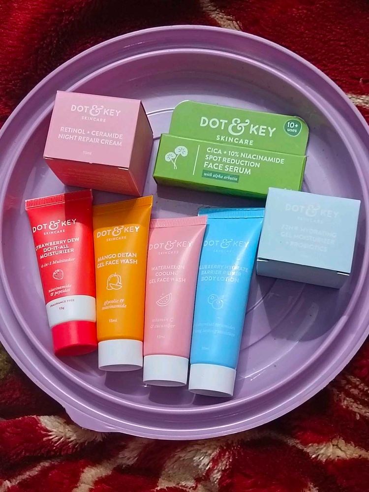 (Pack of 7) Dot &amp; Key Skincare Set