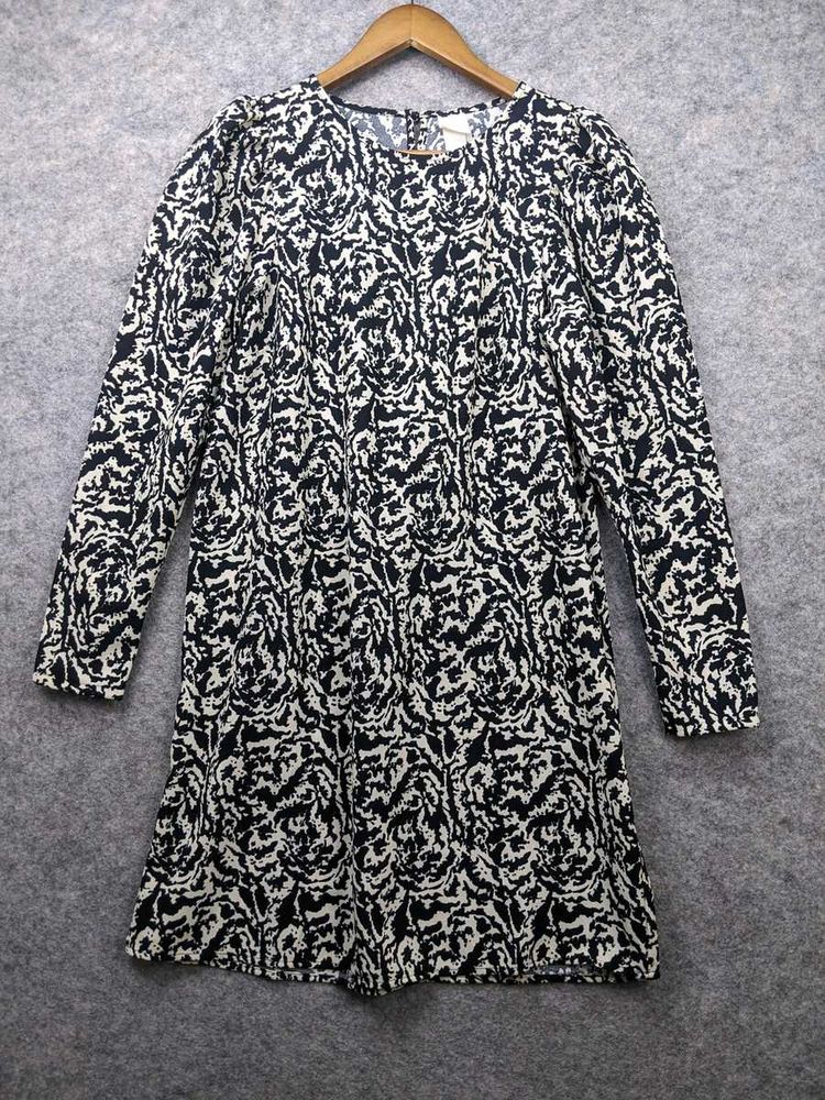 H&amp;M  Long Sleeve Dress