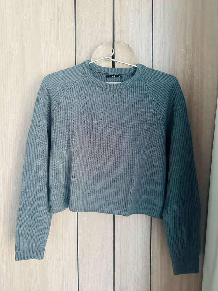 Stylish Cropped Sweater