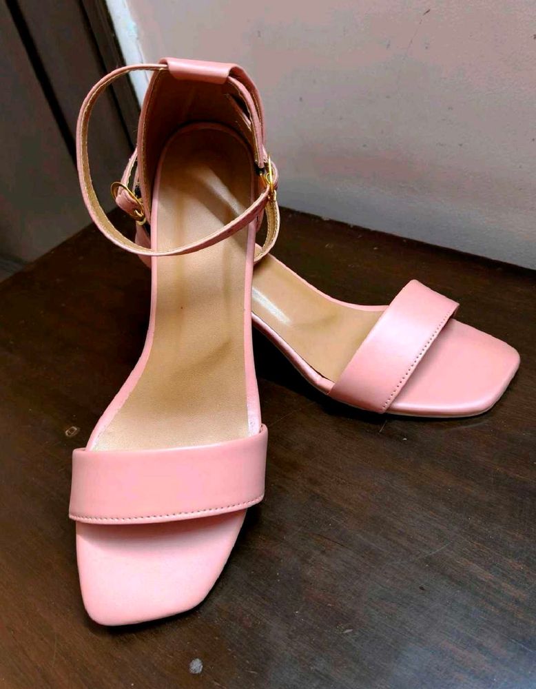 Women Pink Block Heel Strappy Buckle Sandal
