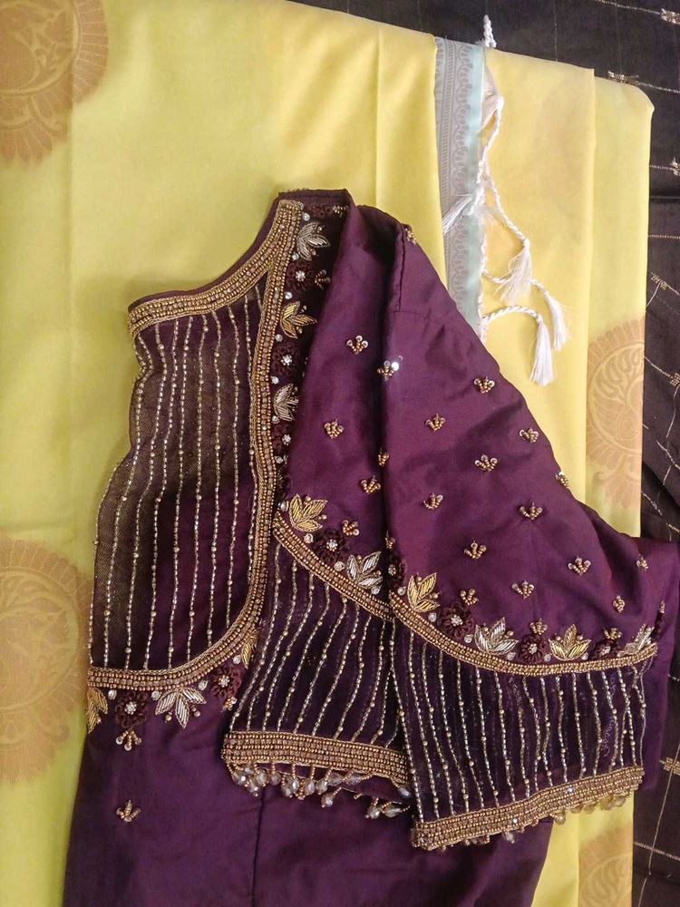 Excellent Aari Work Blouse With Saree