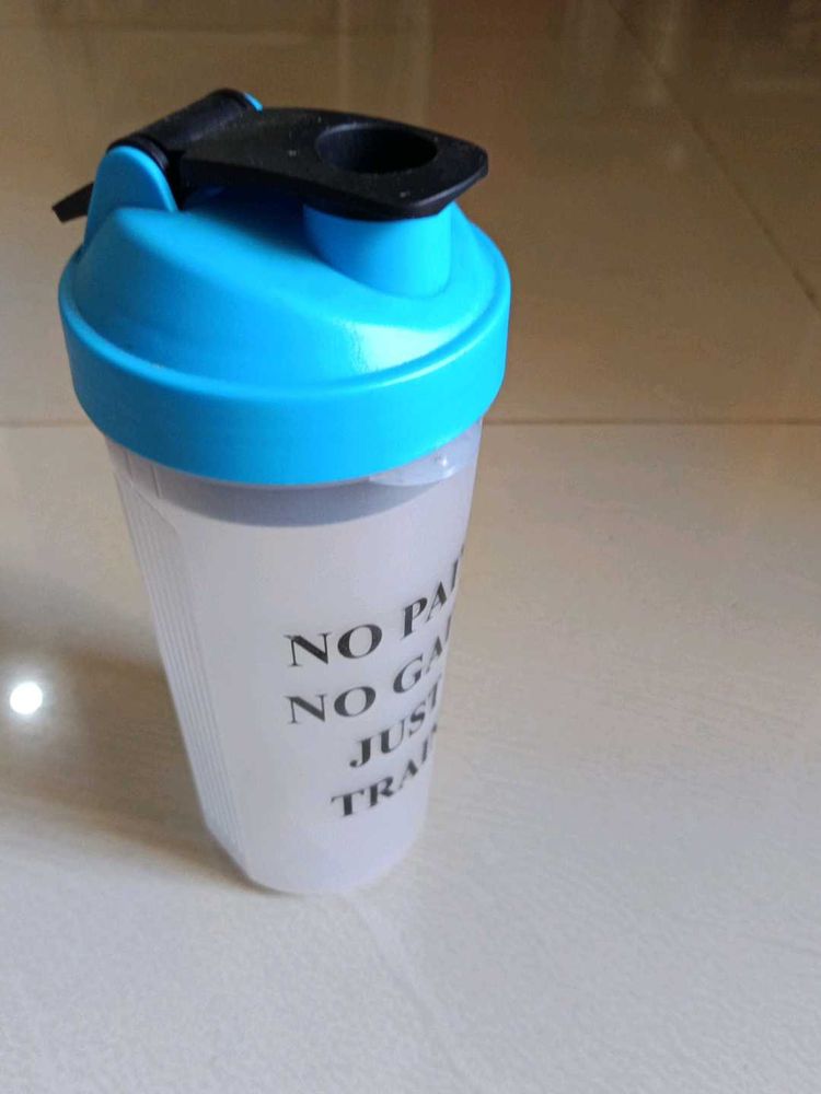 Gym Water Bottle Capacity 800 Ml