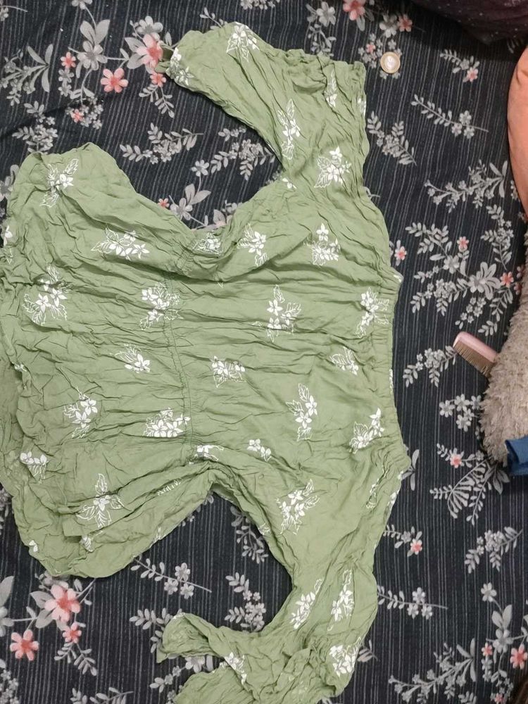 Floral Green Top