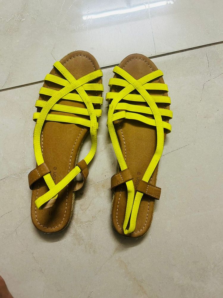 PRICE DROP🔥 Target Yellow Sandals