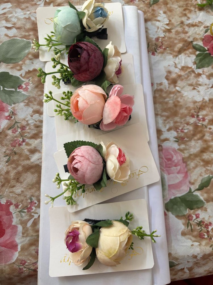 Floral Hair Clip Set - New